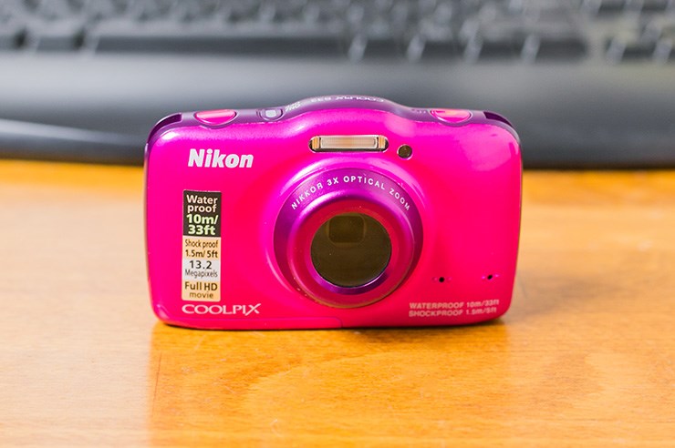 Nikon S32 (3).jpg